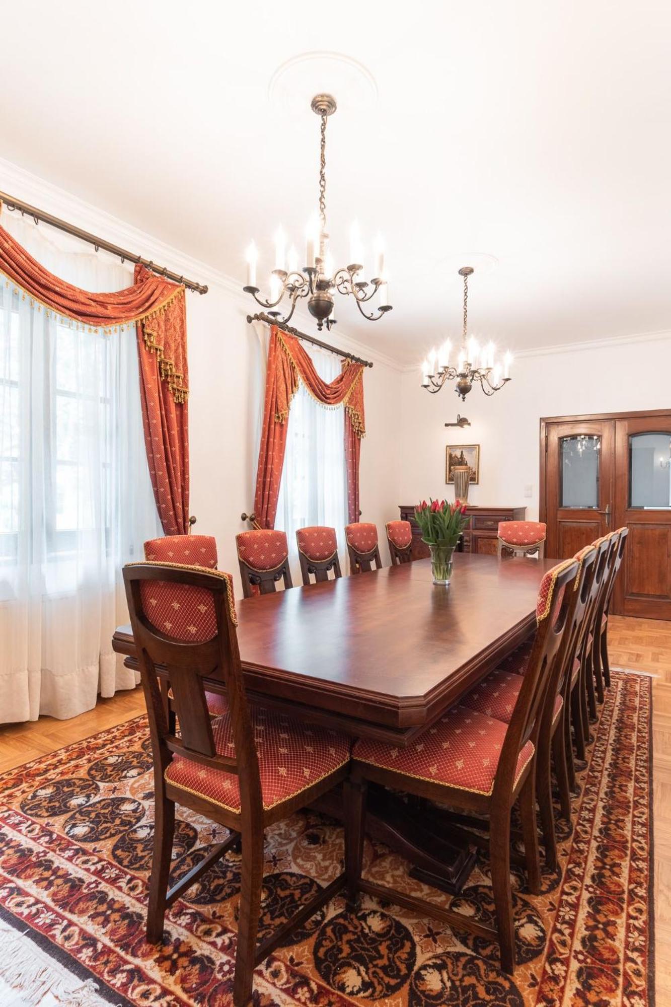 Apartamenty W Dworku Cheval Krakow Exterior photo